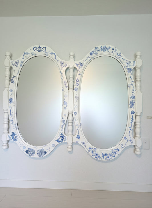 Double wood mirror white and blue hand painted. Shipping included.